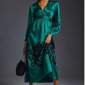 ANTHROPOLOGIE 1X NWT NIKASHA  EMBROIDERED SATIN DRESS GREEN MAXI